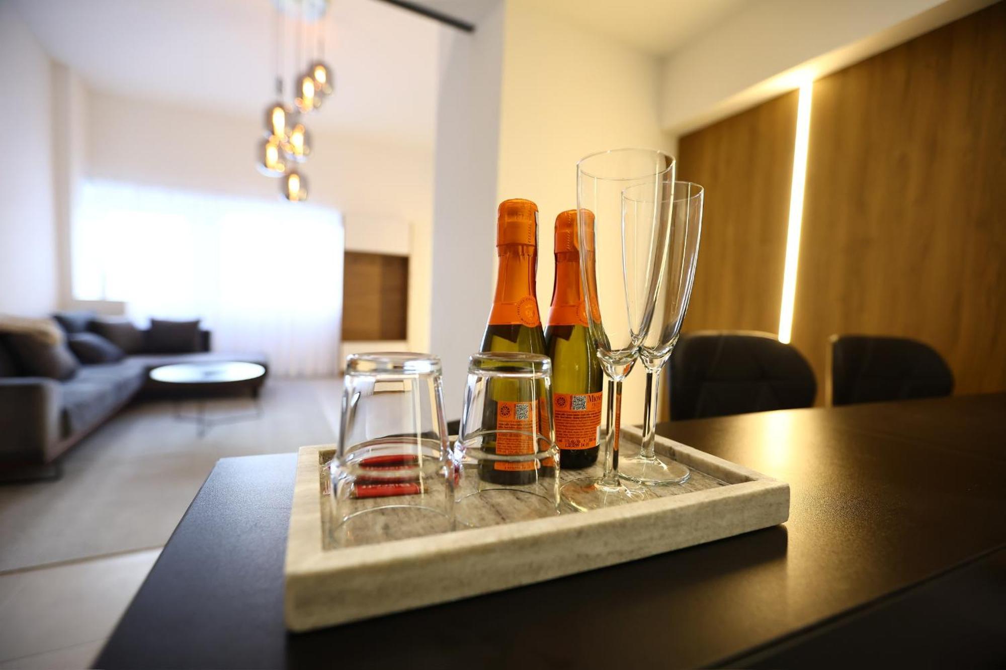 Jam Apartments Κόμπλεντς Εξωτερικό φωτογραφία