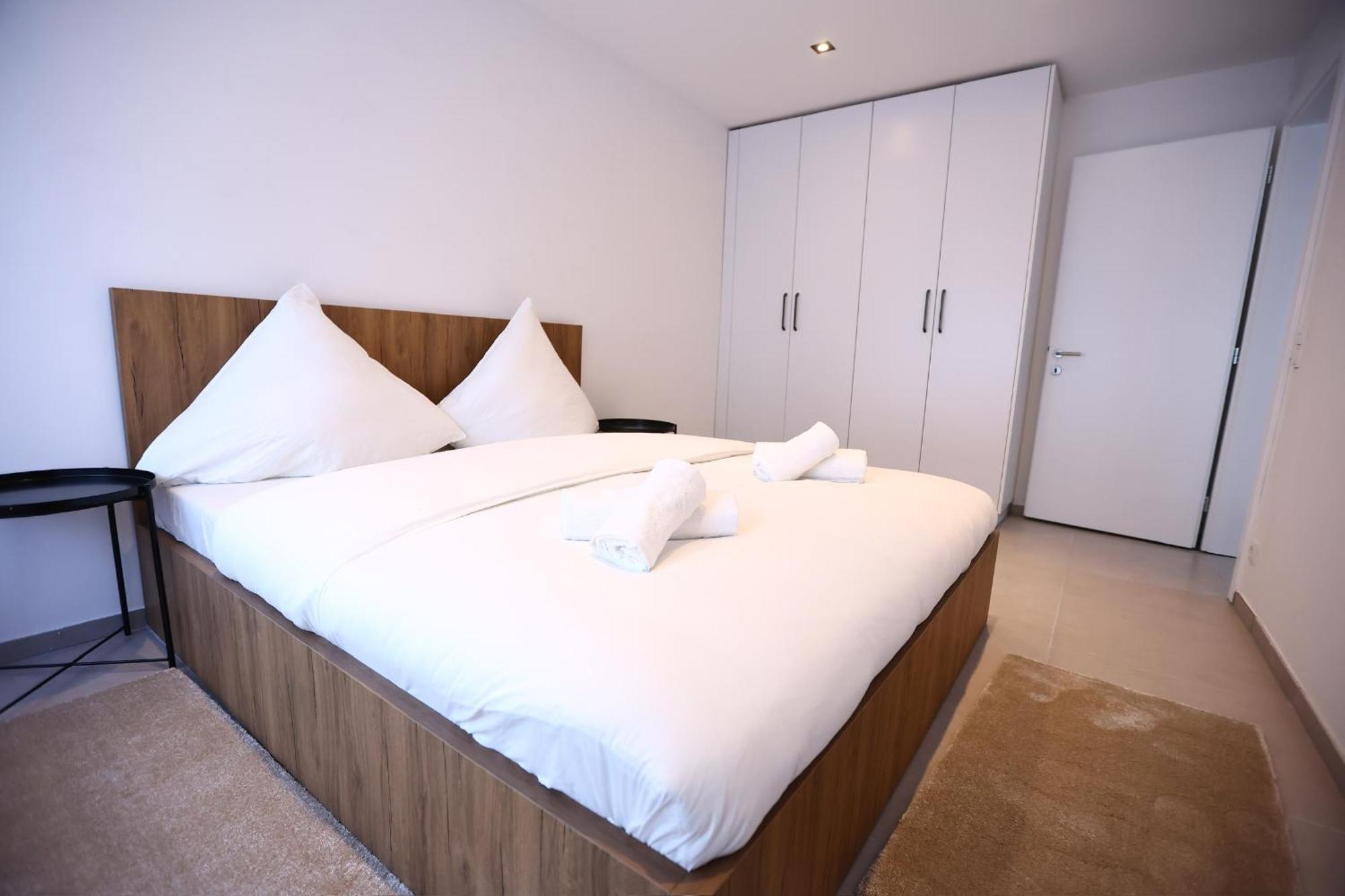 Jam Apartments Κόμπλεντς Εξωτερικό φωτογραφία