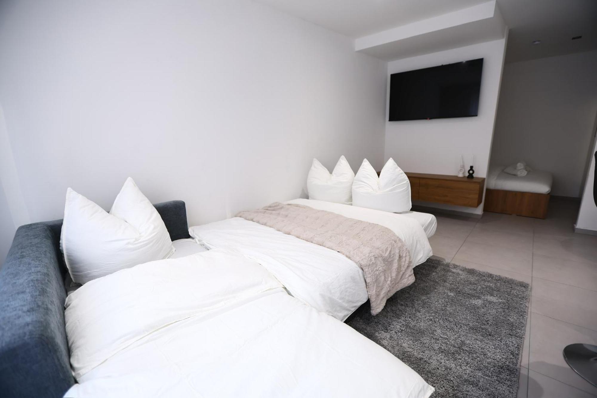Jam Apartments Κόμπλεντς Εξωτερικό φωτογραφία