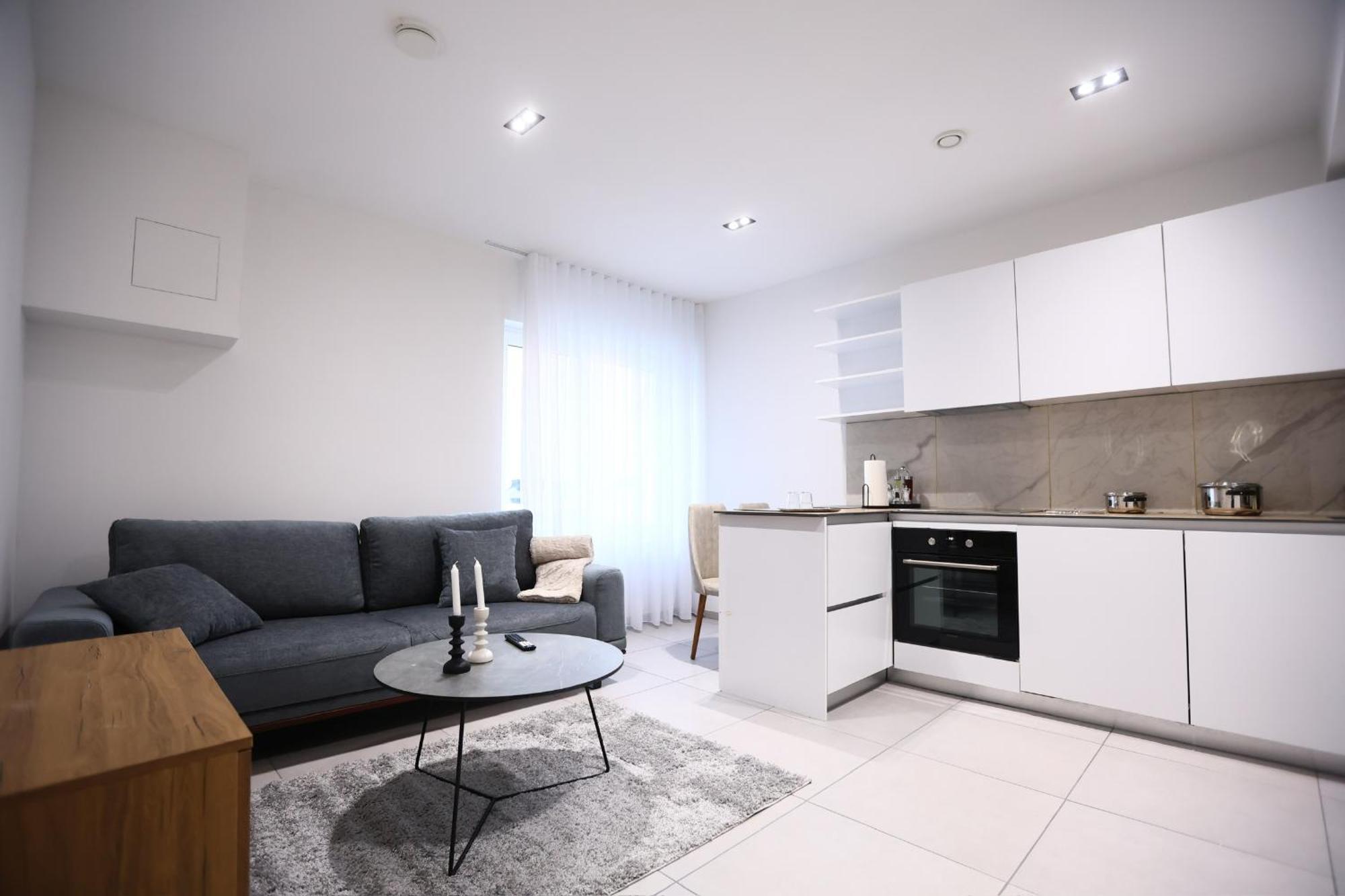 Jam Apartments Κόμπλεντς Εξωτερικό φωτογραφία
