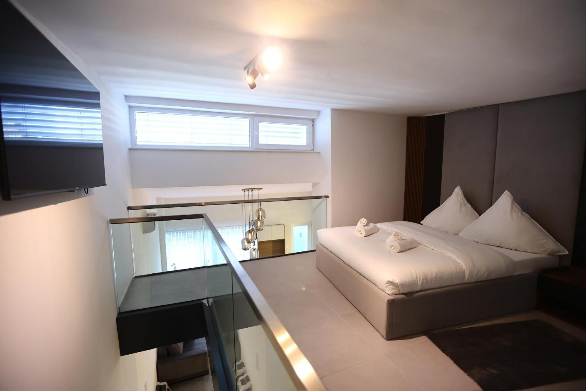 Jam Apartments Κόμπλεντς Εξωτερικό φωτογραφία