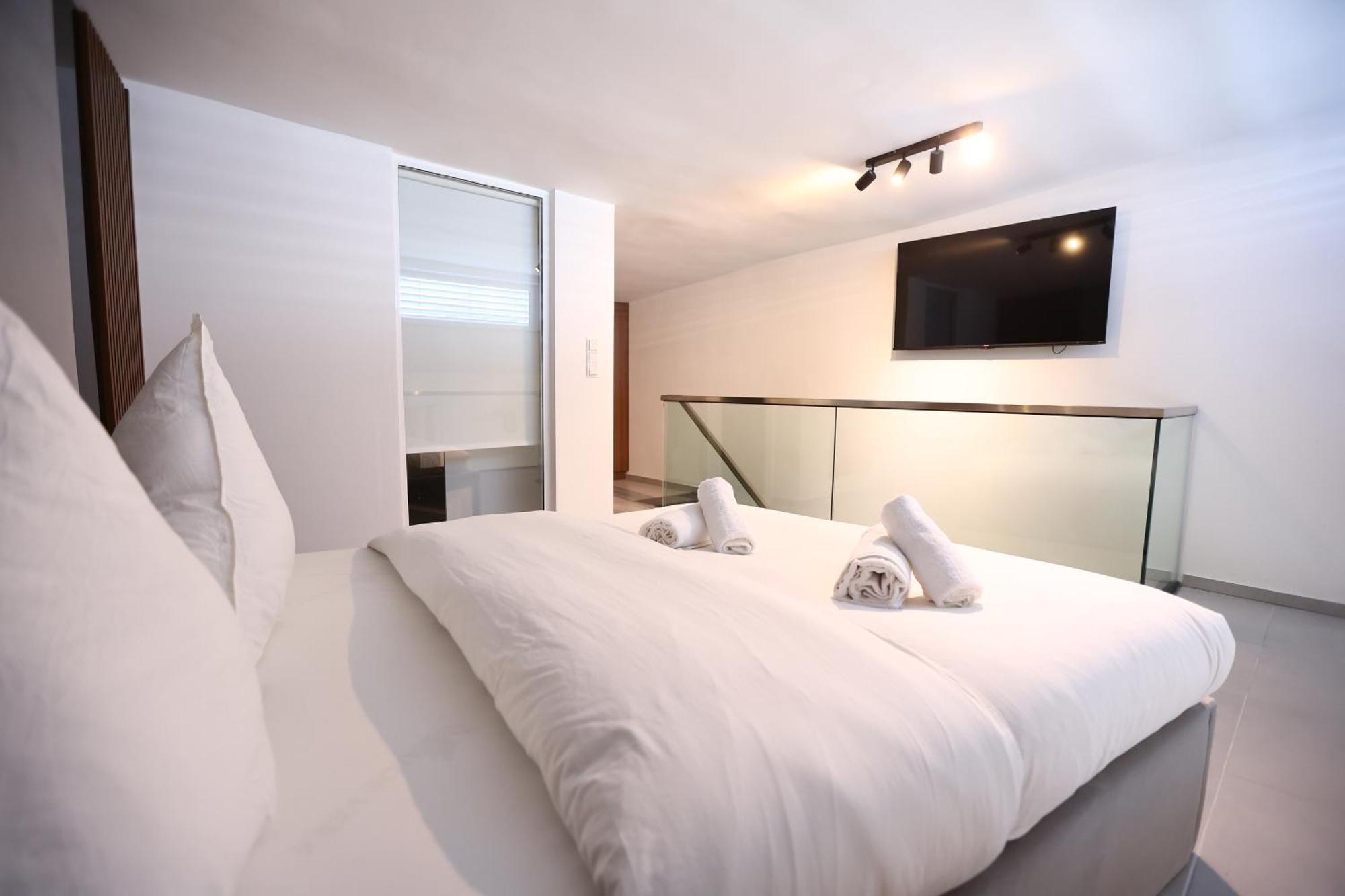 Jam Apartments Κόμπλεντς Εξωτερικό φωτογραφία