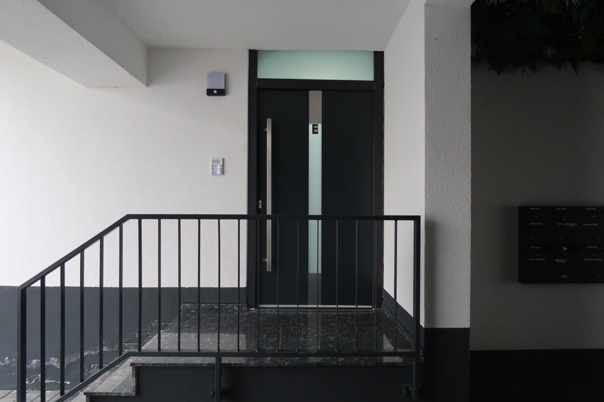 Jam Apartments Κόμπλεντς Εξωτερικό φωτογραφία