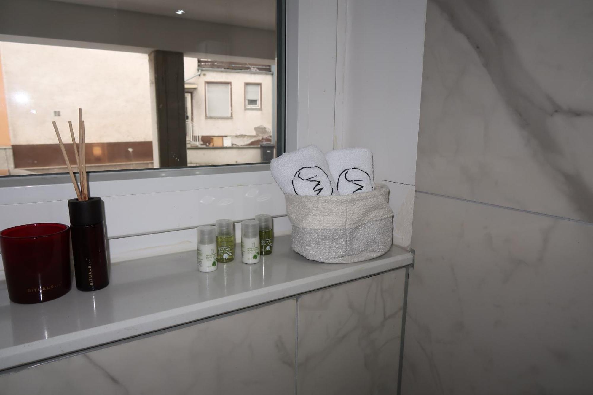 Jam Apartments Κόμπλεντς Εξωτερικό φωτογραφία